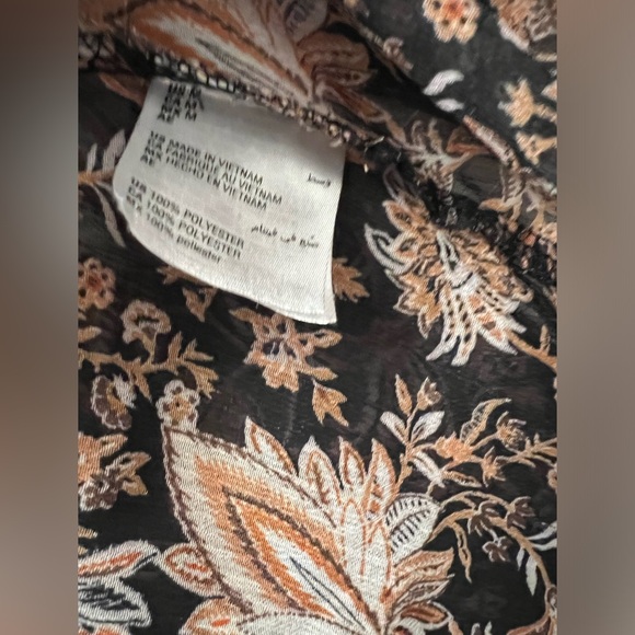 INC International Concepts Floral Print Ruffle Blouse Top in Size Medium - Picture 2 of 8